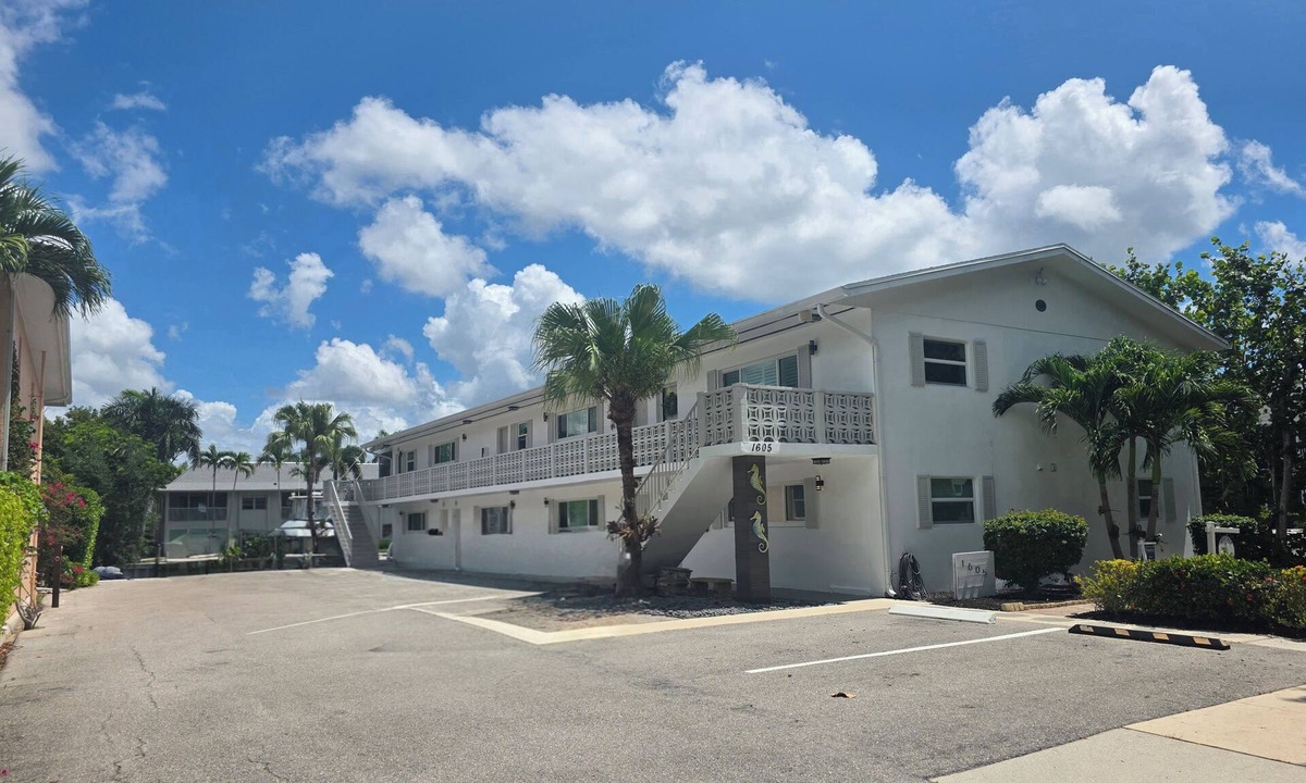 Royal Harbor Condo | 2-bedroom condo on the canal in Royal Harbor,