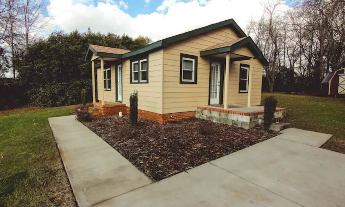 Greenville House | 2-bedroom vacation home just 7 minutes from Haywood Mall - Cleaning Fee Included