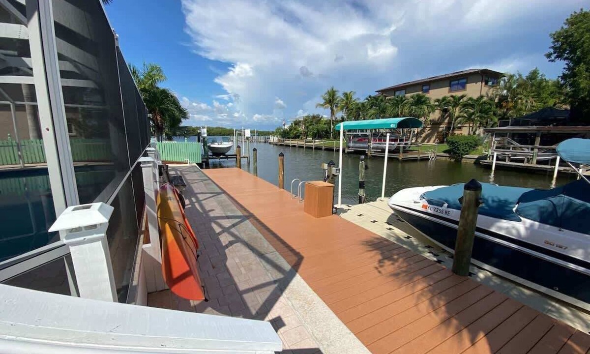 Mid Island House | 390 Bayland Canalfront Pool Home by Beach