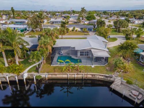 Lochmoor Waterway Estates House | 4311 S Atlantic Cir North North Fort Myers