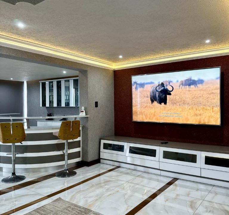 Durban Point Apartment | Accommodation Front - Grand 6 Sleeper Overlooking The Ocean