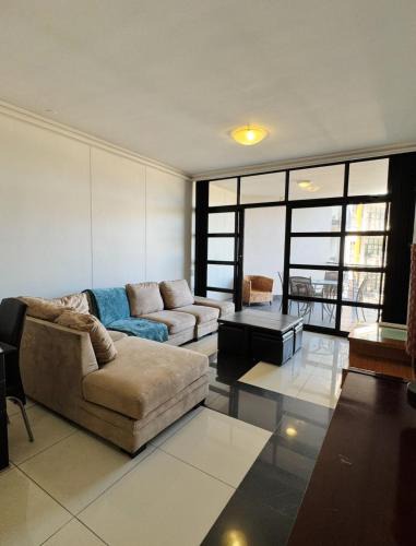 Durban Point Apartment | Accommodation Front - Stunning 4 Sleeper near Ushaka Marine World