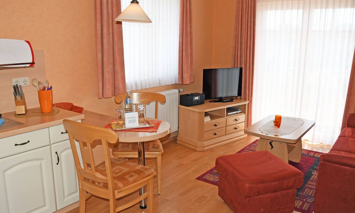 Sellin Villa | Apartment with balcony Esprit 1 - Villa Vitalis - Apartments and Wellness on