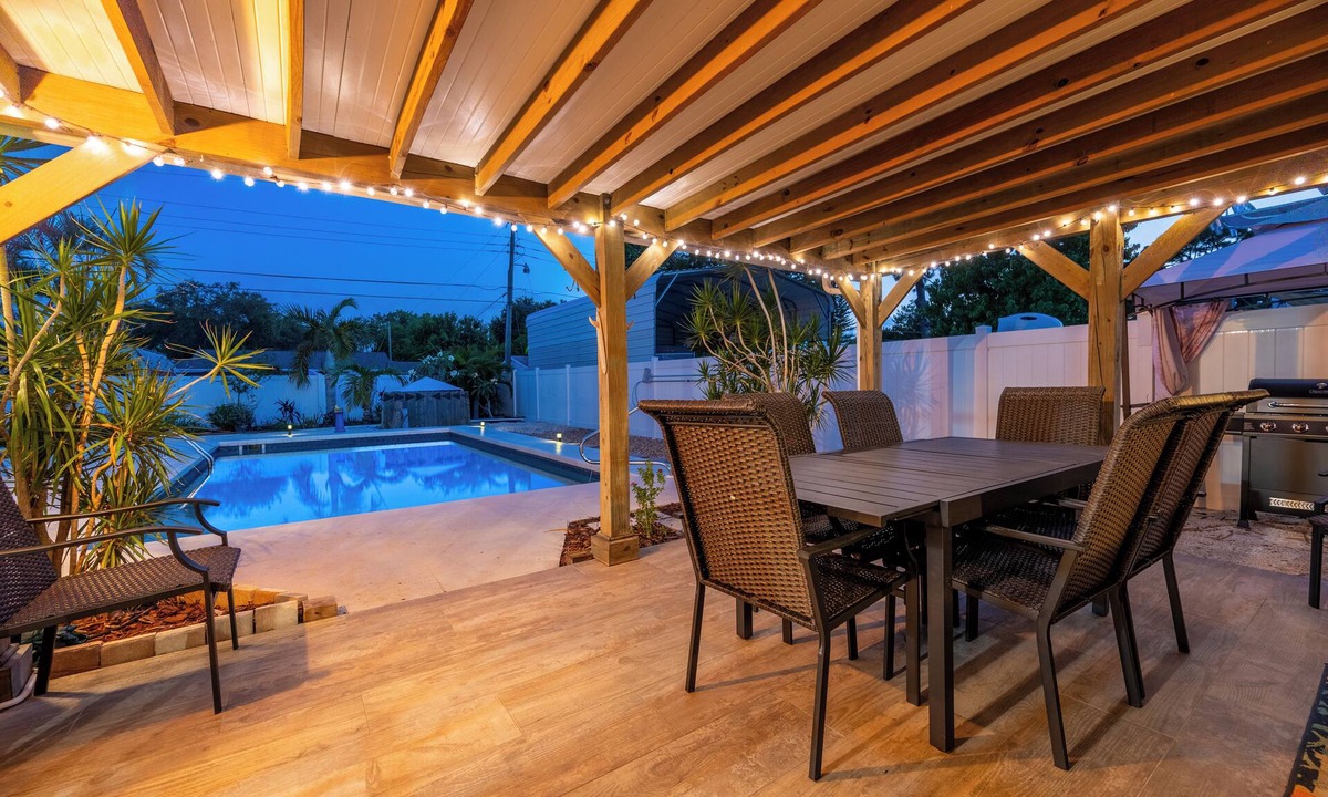 Bradenton House | Avail for Spring Break! Backyard Oasis, Game Room, Boat Parking, & Short Drive to AMI!