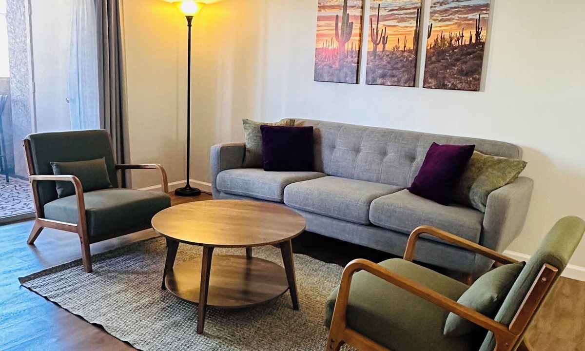 Mesa Grande Condo | AZ Sunset-PRIME location-Tempe-Mesa-Phoenix-Close to Freeways- King Bed!
