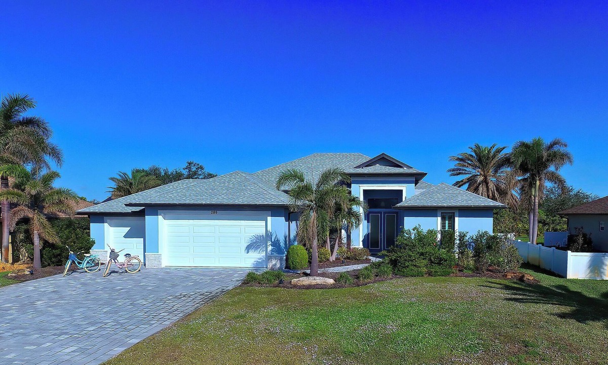 Long Meadow House | Bahama Breeze | Pool | Summerkitchen | Lounge | Office