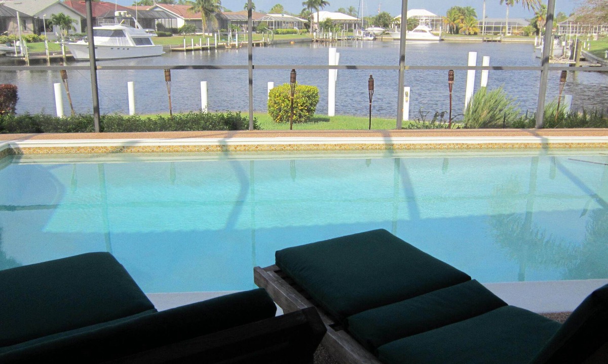 Punta Gorda House | Beautiful WATERFRONT Home with 120' Dock and Yacht Accessible to the Gulf.