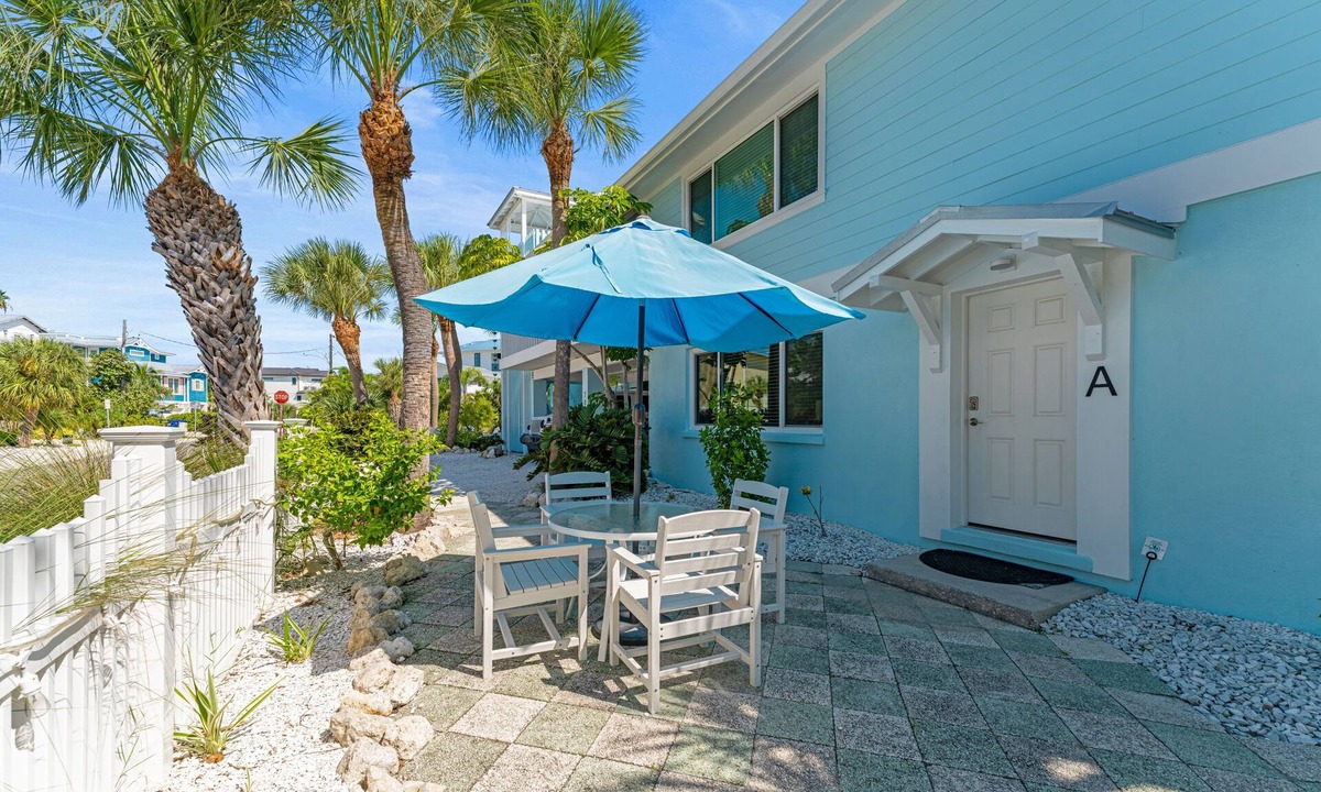 Anna Maria House | BEST LOCATION! NORTH END OF ANNA MARIA, FL STEPS TO BEACH & DINING - LOWER UNIT
