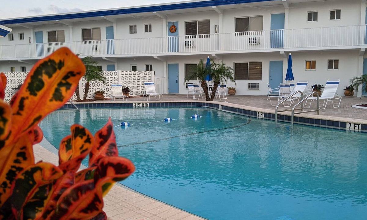 Sarasota Condo | Best Location on Lido Keys! Steps to Lido Beach & St. Armand's Circle