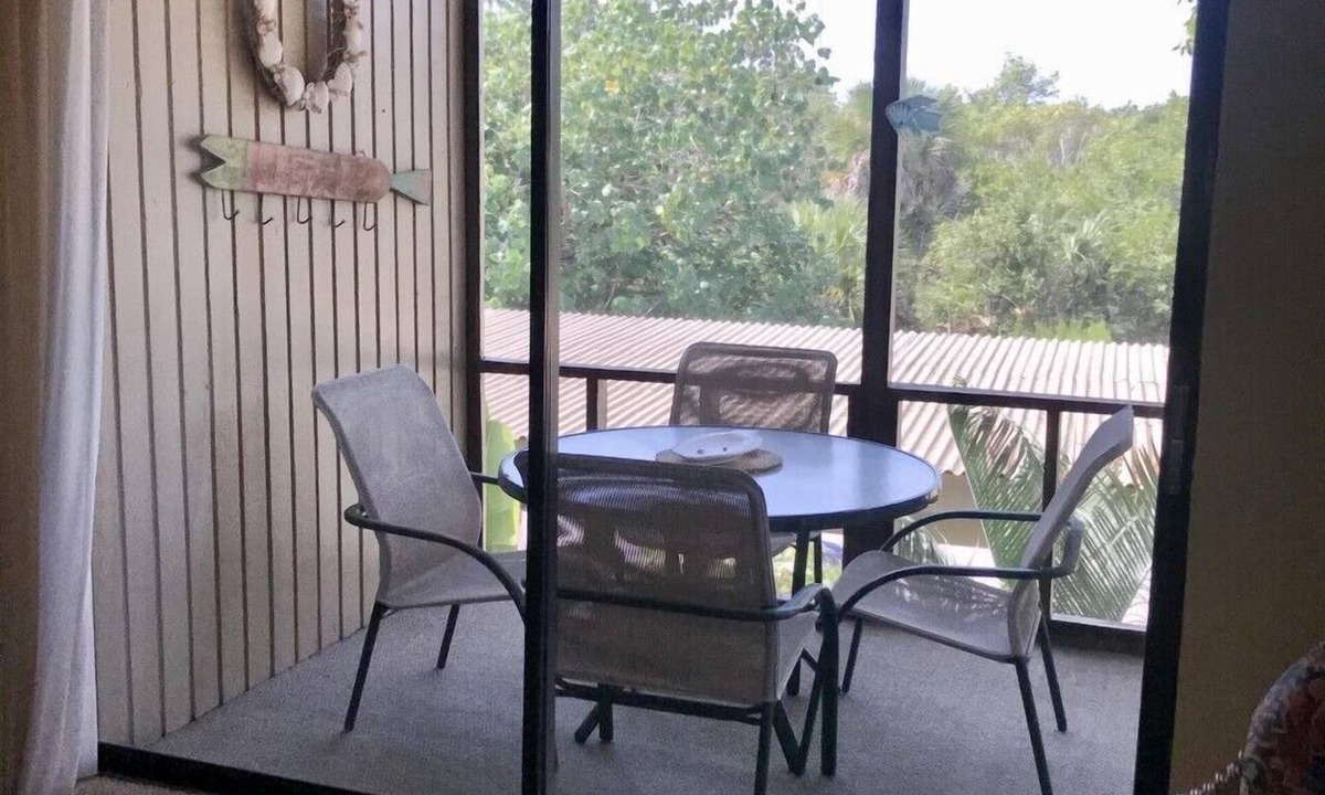 Sanibel Condo | Blind Pass Condos at Bowman's Beach F206 on beautiful Sanibel Island