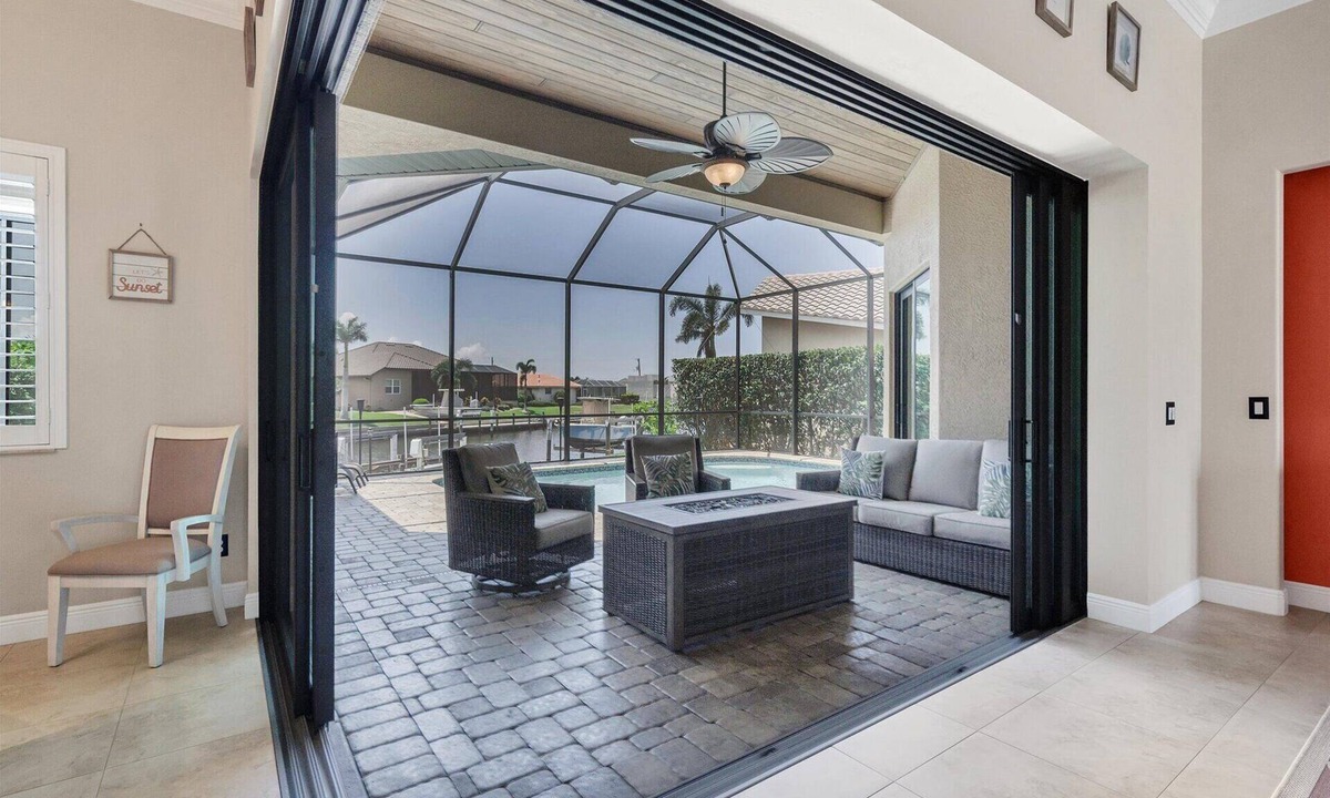 Burnt Store Isles House | Burnt Store Isles 3 Bedroom Private Pool Home on Canal- Pet Friendly!