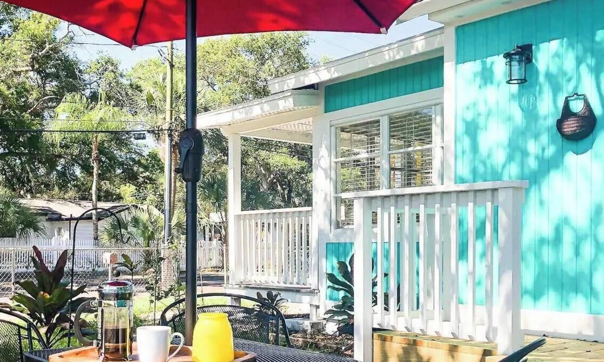 Safety Harbor House | Casa Artista | 5 Min Walk Downtown | Art & Nature