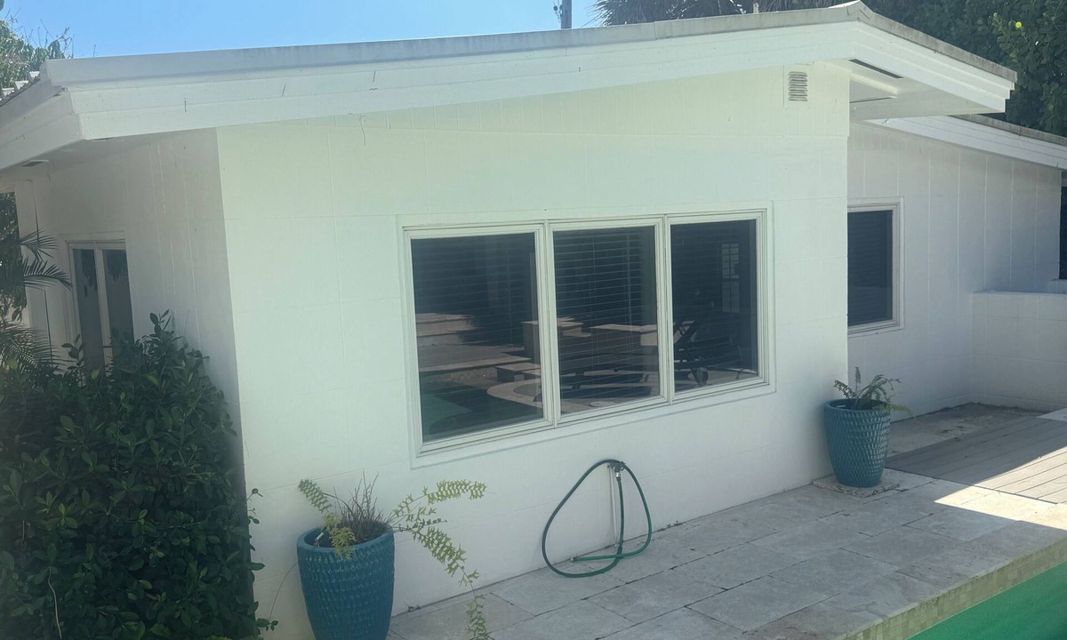 Old Naples Cottage | Charming stand alone Guest House in Naples, 2 blks to beach, 336 1/2 2nd Ave N