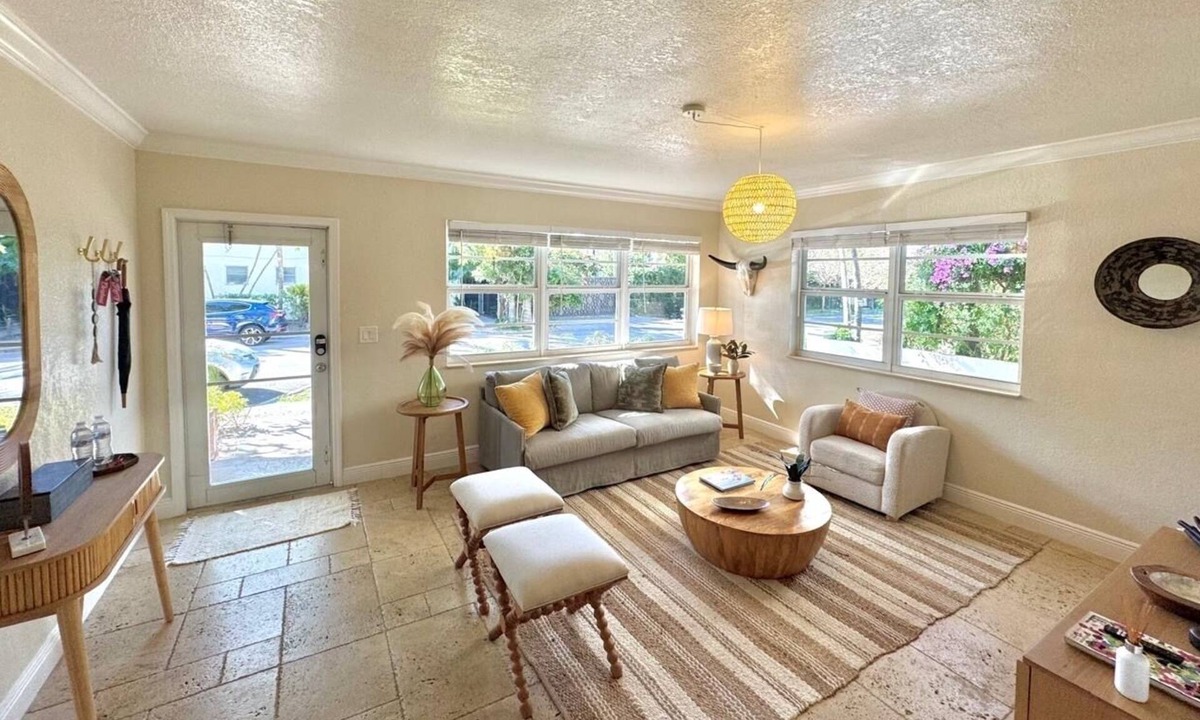 City Center Apartment | Chic 1-bedroom apartment in fantastic Miami Beach with WiFi, AC