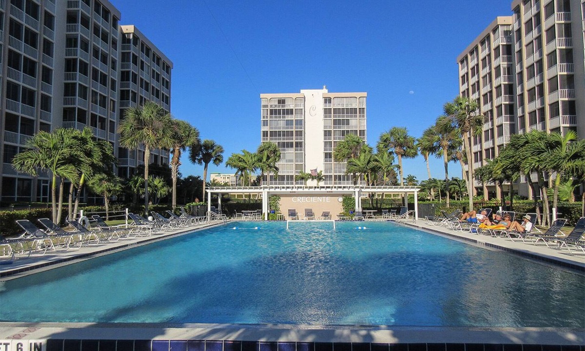 South Island Condo | Deluxe Beachfront 2B/2B Creciente Resort Vacation Condo w/ Gulf View, Resort Pool, Tennis Courts!