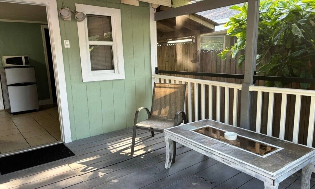 Park East Apartment | Downtown Sarasota, 1BR/1BA, Pet-Friendly, 3 PPL, Playground, Unit 2