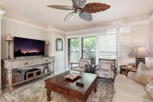 Park Shore House | E-231 - Deluxe Condo at Quiet End of Resort