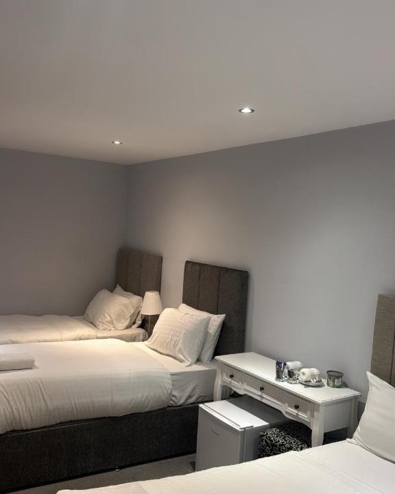 Longcroft Hotel | Edinburgh West Residences