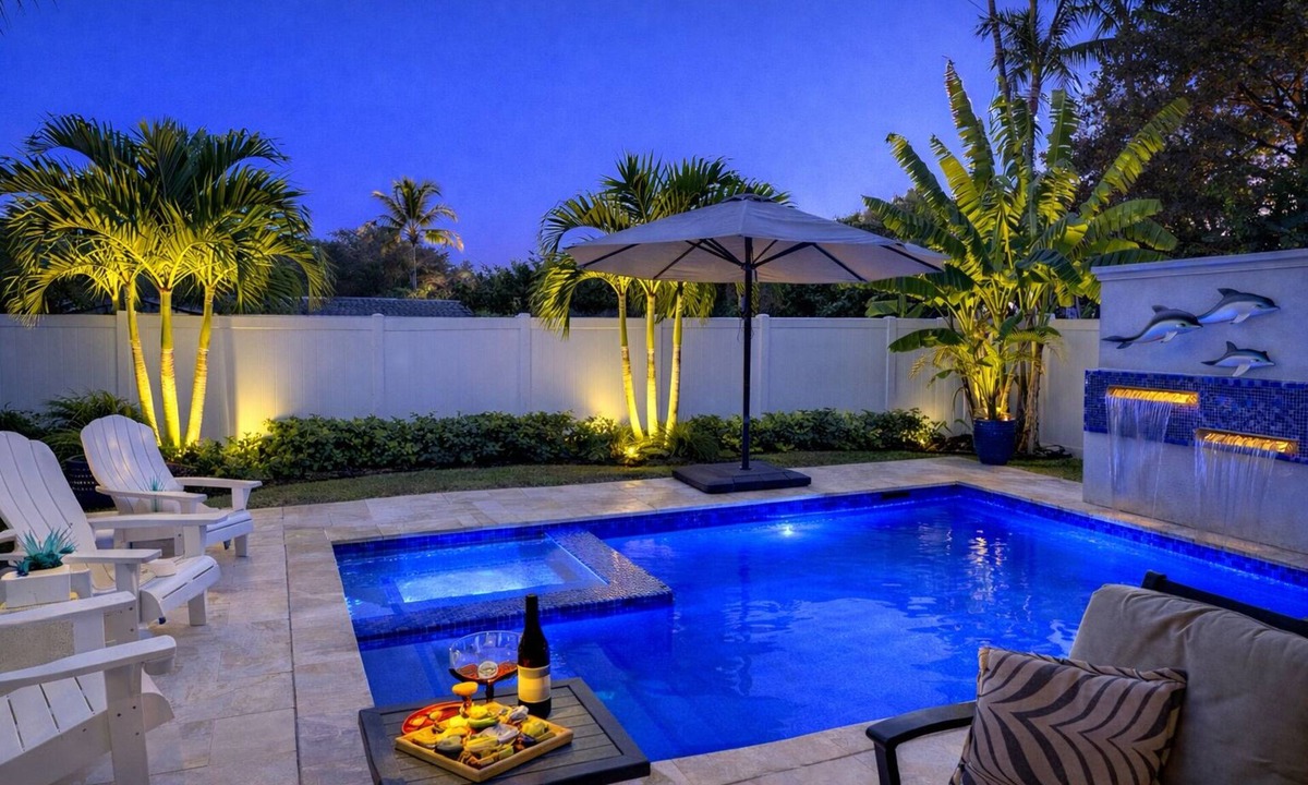 Sun Terrace House | Enjoy a new construction home with heated salt pool close to everything Naples
