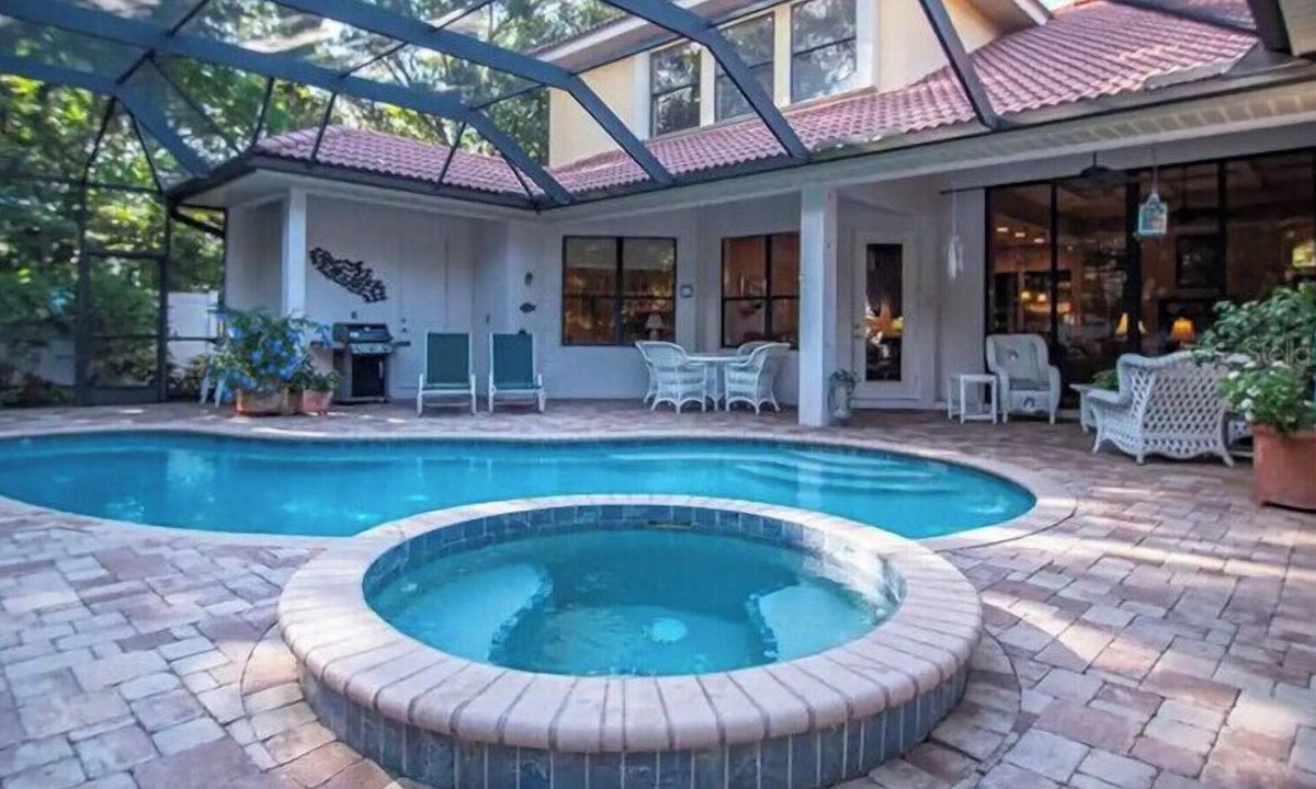 Hudson Bayou House | Entire private house VR24-00064