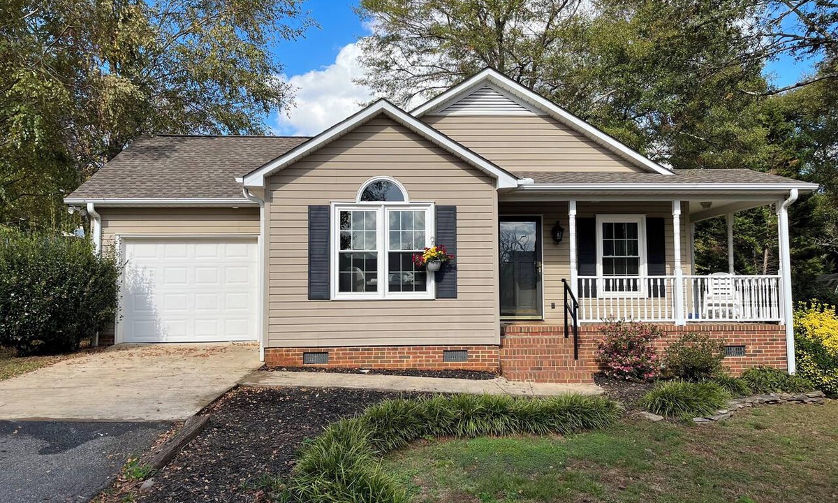 Greer House | Excellent Location 3-Bedroom House on Large Quiet Lot