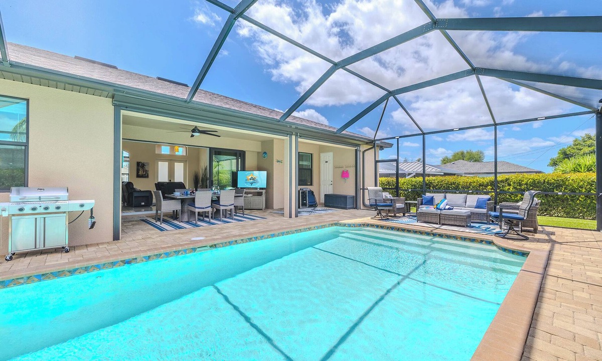 Trafalgar House | Explore A Modern Oasis — Your Private Slice of Southwest Florida Paradise