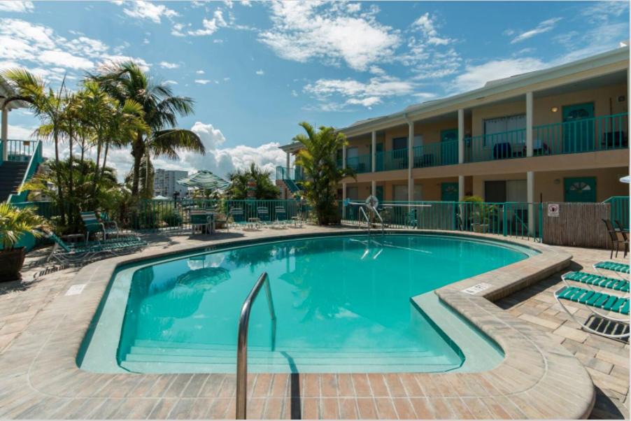 Bay Esplanade House | Five Palms Suite 109 - Daily - Weekly - Monthly