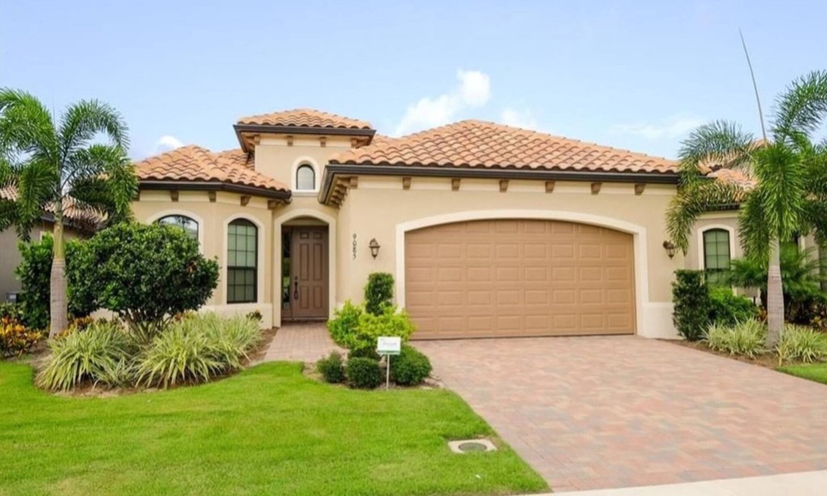 Bonita Springs House | Gated Community 3 Bed, 2.5 Bath Retreat in Bonita Isles - Available Dec – May