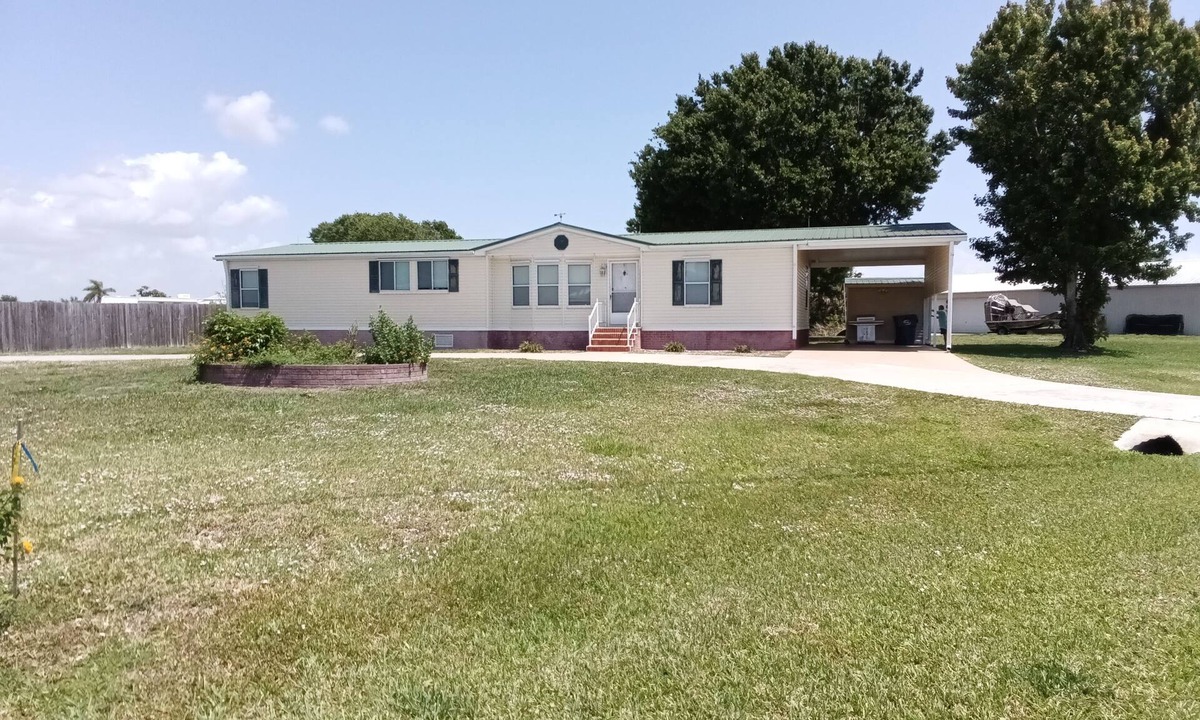 Buckhead Ridge House | Gator Camp 2.0 off the rim of Lake Okeechobee - BHR