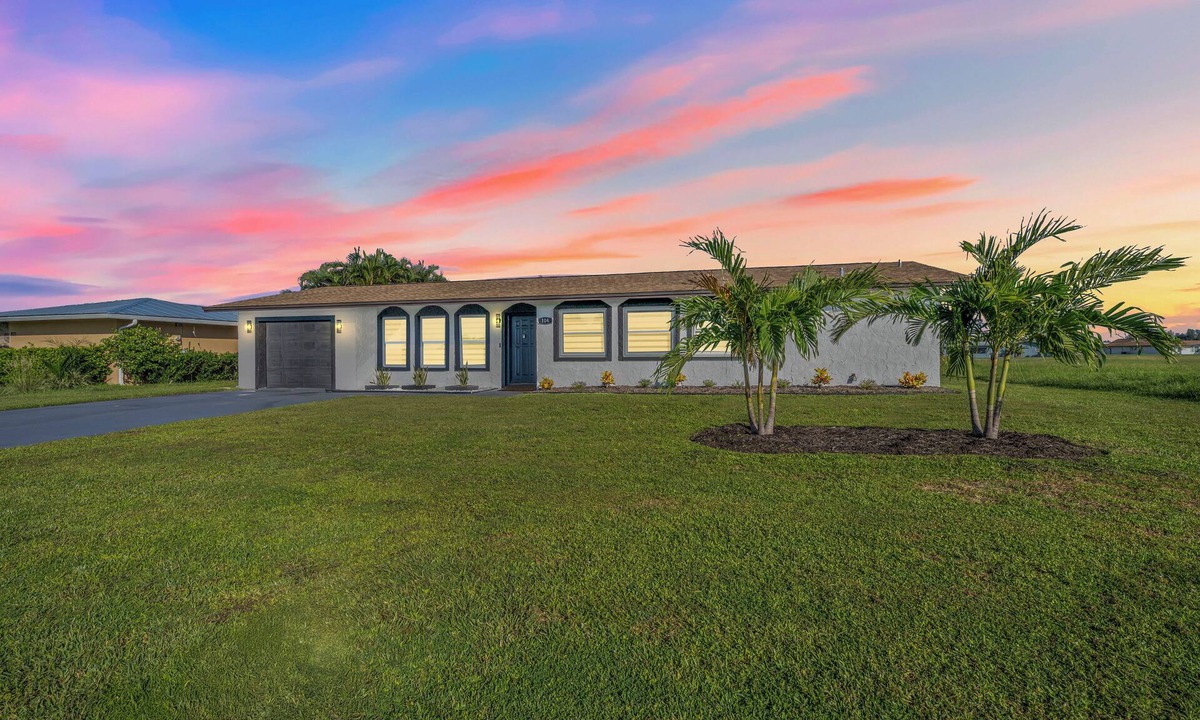 Oakland Hills House | Golf & Beach Retreat Firepit BBQ Near Boca Grande