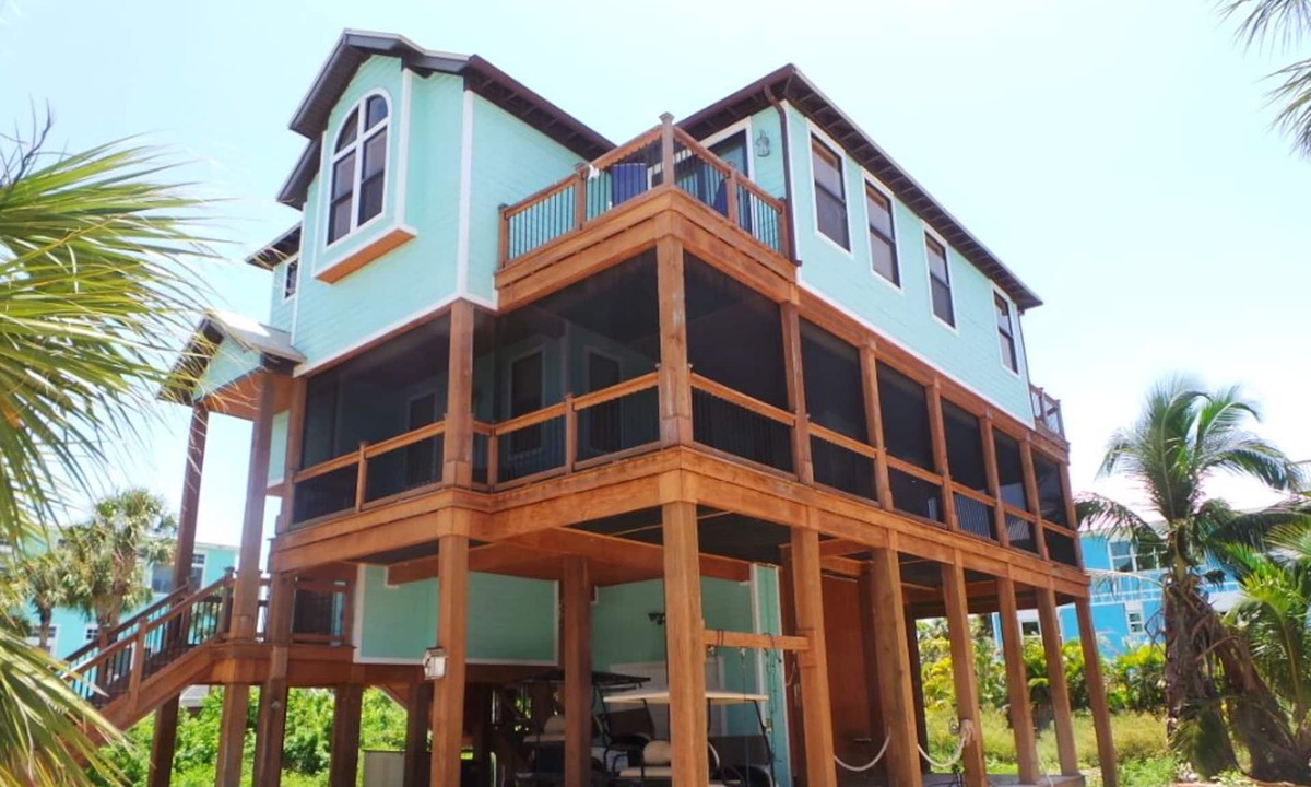 North Captiva House | GORGEOUS HUGE BEACH HOUSE W/ISLAND CLUB POOLS/BIKES/KAYAKS/VIEWS/2 GOLF CARTS+