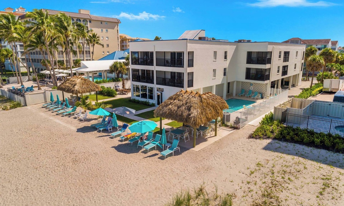 Vanderbilt Beach Resort | Gulf front 1 bedroom resort timeshare unit with AC in sunny Naples! Unit #5