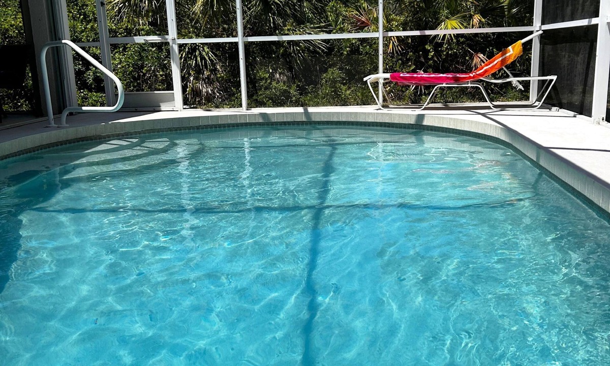 Rotonda Heights House | HEATED POOL-LANAI-BBQ-5 Mi to BEACH-WASHER/DRYER-TENNIS-GOLF-BLISSFUL RETREAT