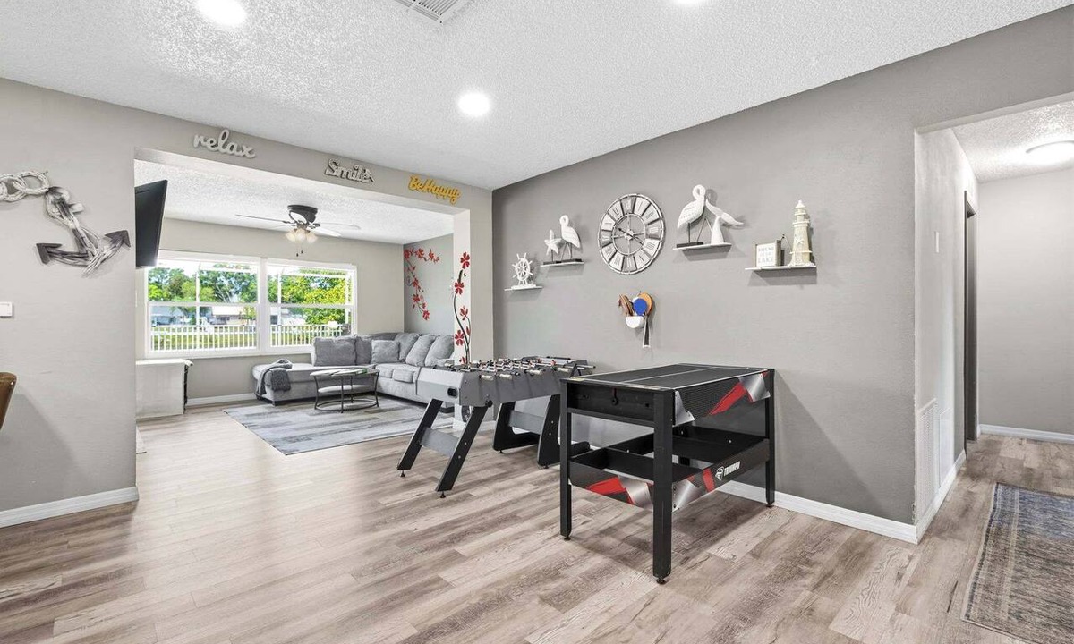 Palm Harbor House | Heated Pool & Spa Retreat-Minutes to Gulf Beaches