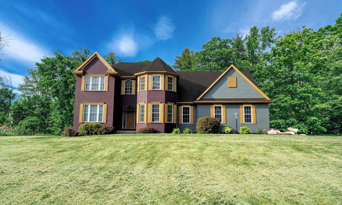 Saratoga Springs Cottage | Hera Haven: Pickleball, hot tub, racetrack & lake