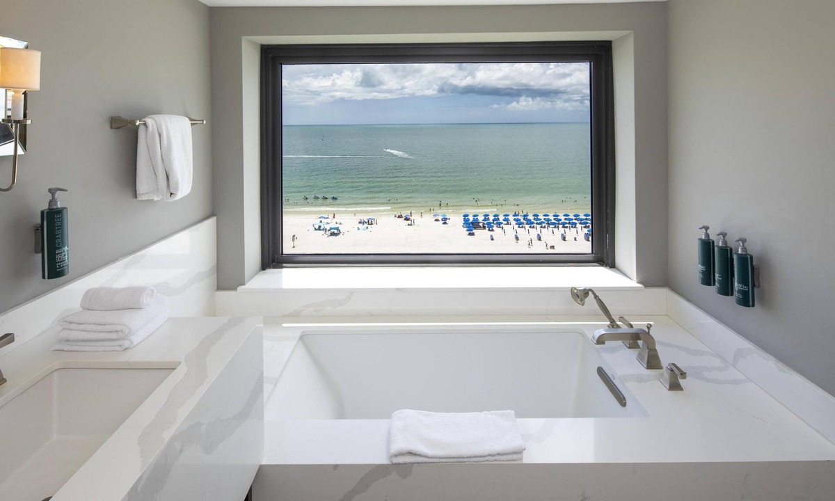 Marco Island Resort | Hilton Marco Island Beach Resort and Spa