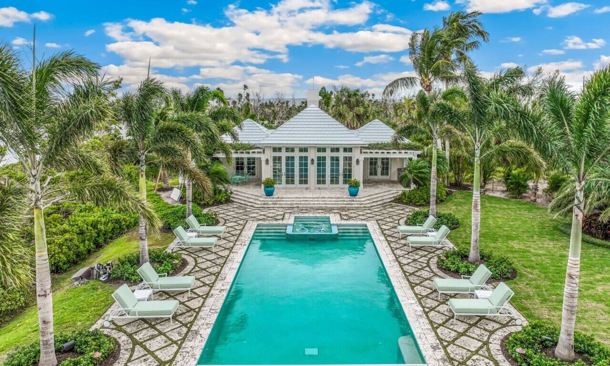 Boca Grande House | Immerse Yourself in Luxury! Stunning 6 Bedroom Home w/Pool & Dock