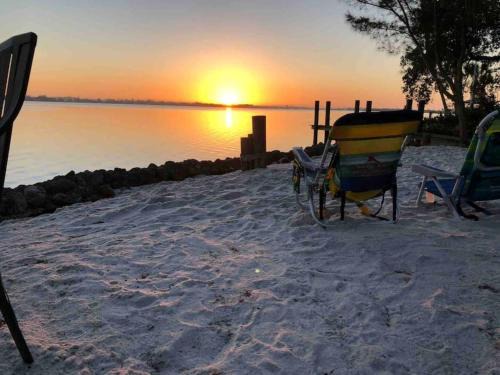 Englewood Villa | Island Oasis Delights with Extraordinary Bay Views