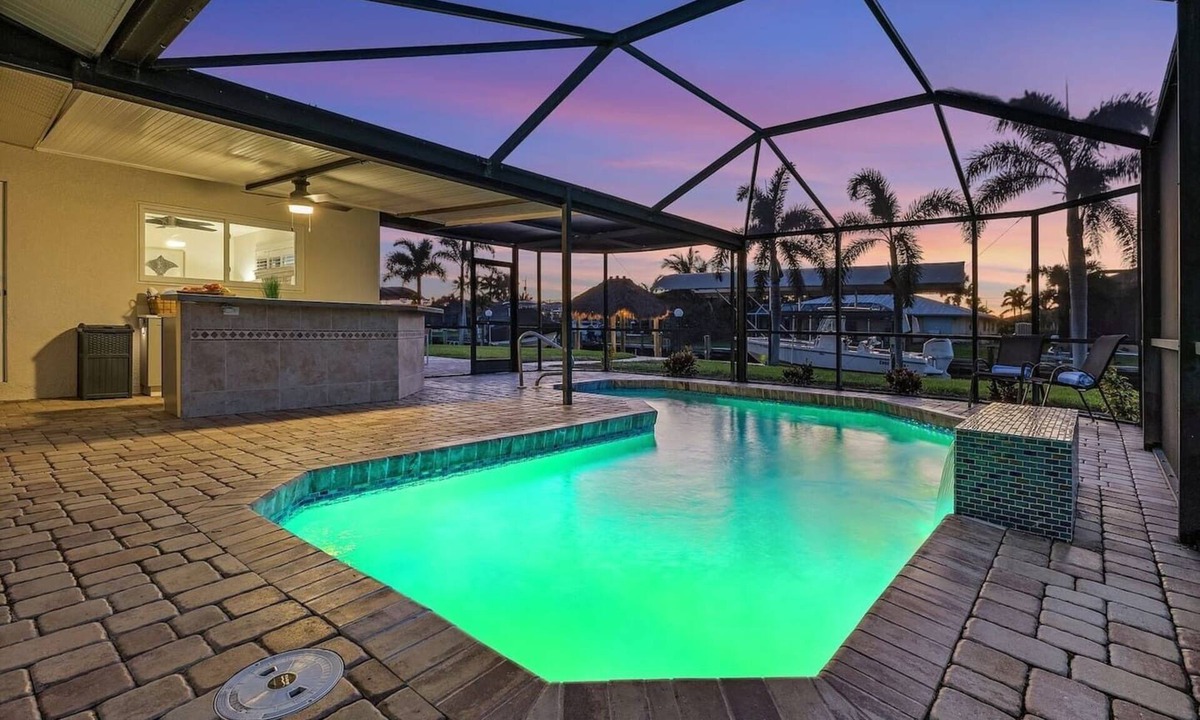 Yacht Club House | Laid Back & Lavish-newly renovated 5bed/2bath/pool