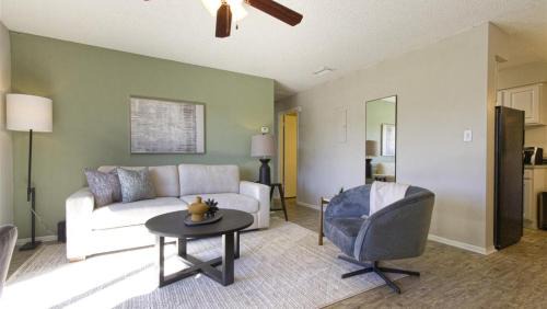 St. Petersburg Apartment | Landing Modern Apartment with Amazing Amenities (ID8470X13)