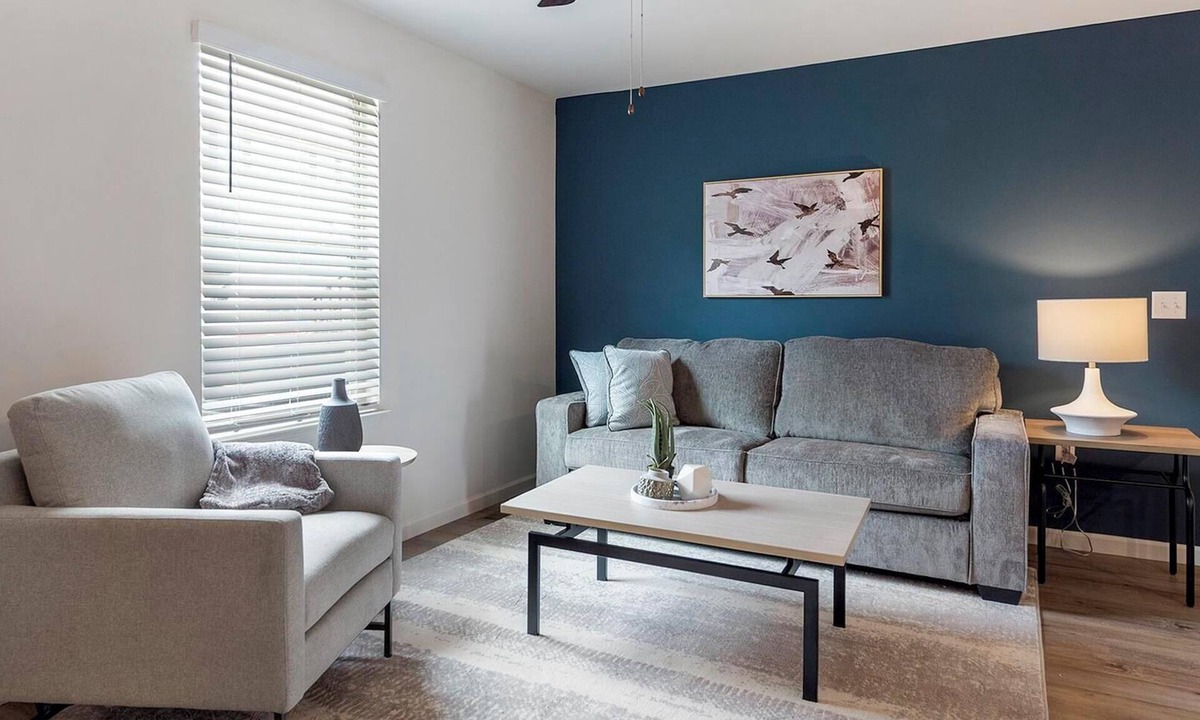 Lyman Apartment | Landing | Spectacular 1BD, Gym, Clubhouse
