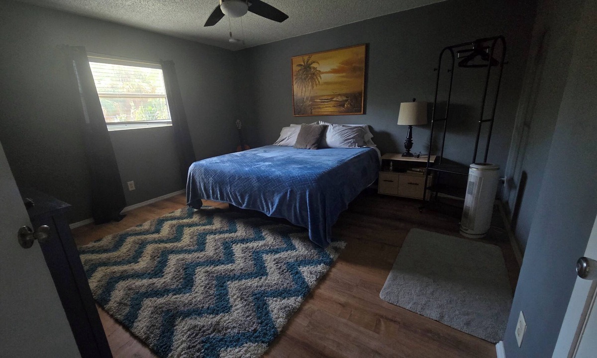 Crystal Beach House | Lovely 2-bedroom stilt house with AC in charming Crystal Beach.