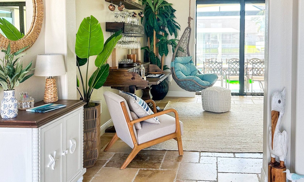 Cape Coral House | Luxury Waterfront Home with Dock and Heated Saltwater Pool - Southern Exposure!