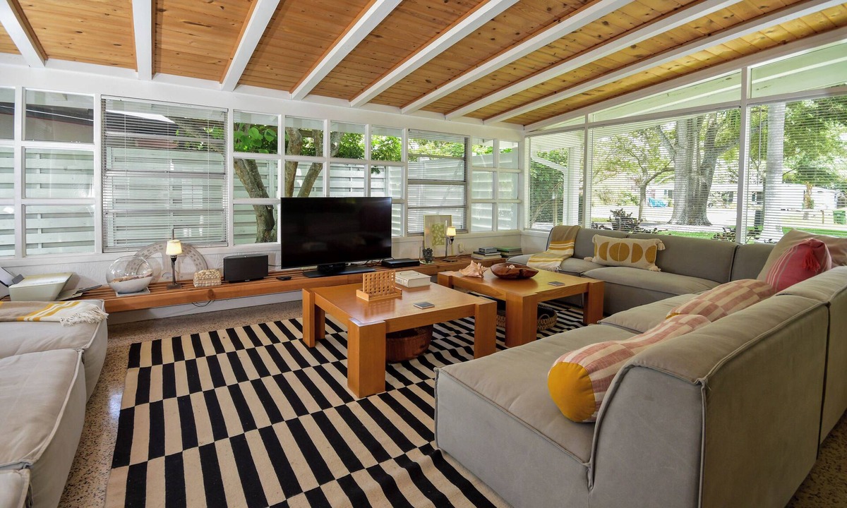 Arlington Park House | Midcentury Modern 3 BR - With Pool in Sarasota, Close to Beaches! # VR25-00134