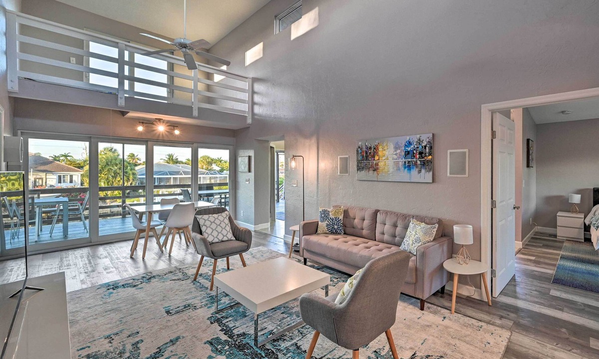 Marco Island Cottage | Modern Marco Island Retreat w/Private Pool!