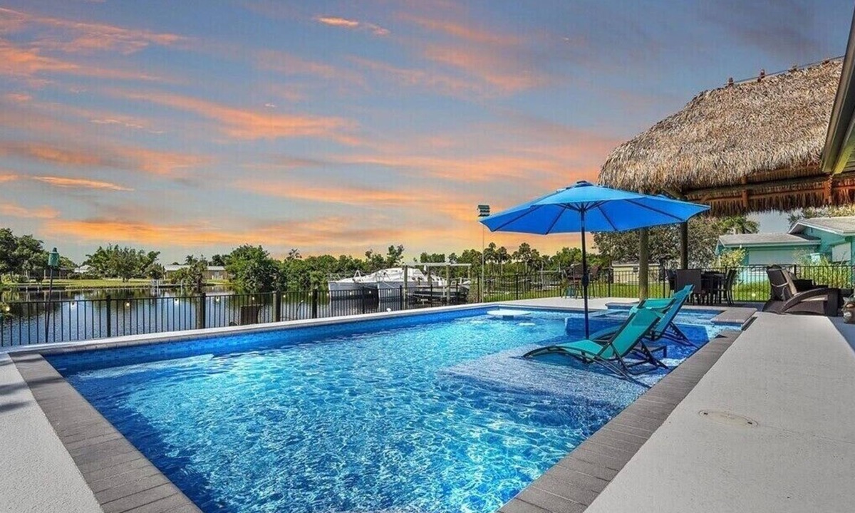 Fort Myers House | NEW-Waterfront Retreat with Private Pool, Spa & Tiki Hut – North Ft Myers Escape