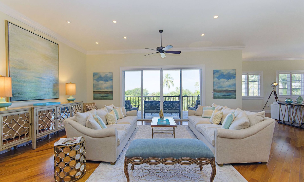Coquina Sands Condo | On beach, outdoor pool, gym, gulf views from all main living areas