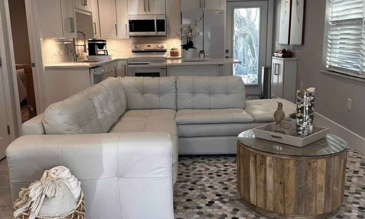 Sanibel House | On The Ground - NO STAIRS - Walk to Beach/Cose to Causeway