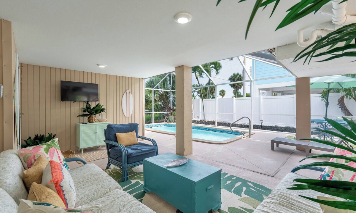 Hills T P House | 🏖️Private Pool | Easy Beach Access | Great Outdoor Spaces | Into the Mystic🏖️