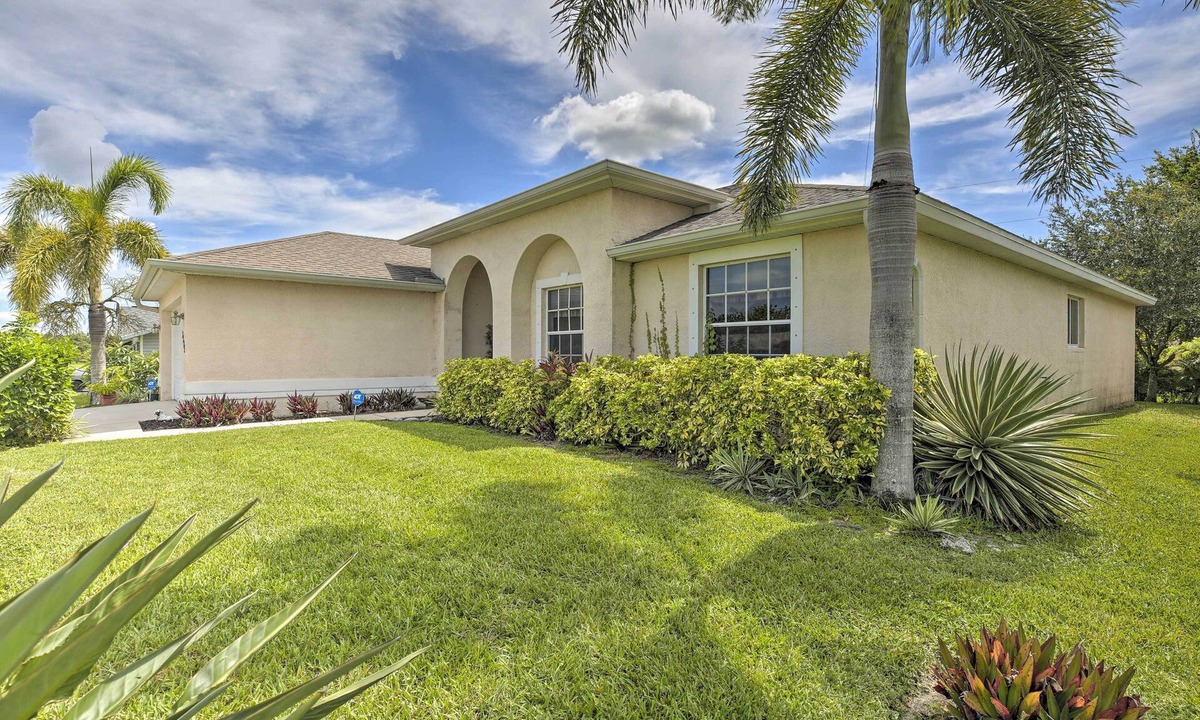 Diplomat House | Quiet Home w/Backyard & Grill in Cape Coral!